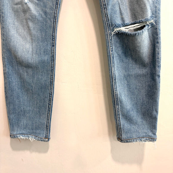 Distressed High Rise Skinny Jeans