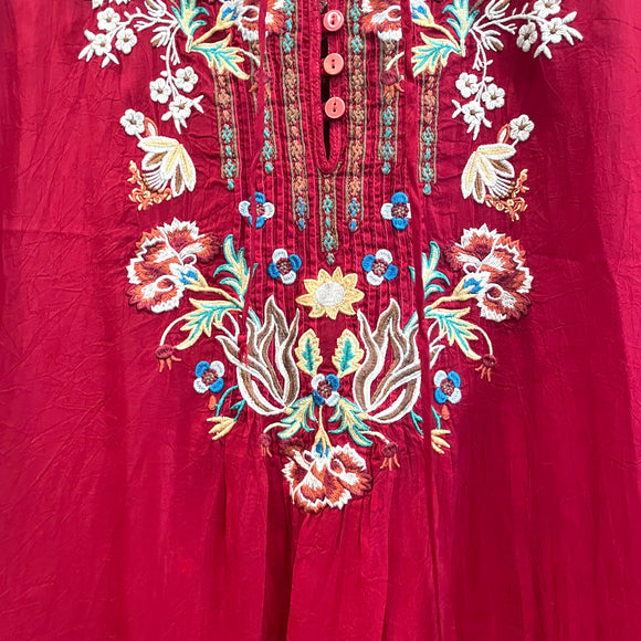 Floral 1/4 Button Embroidered Top