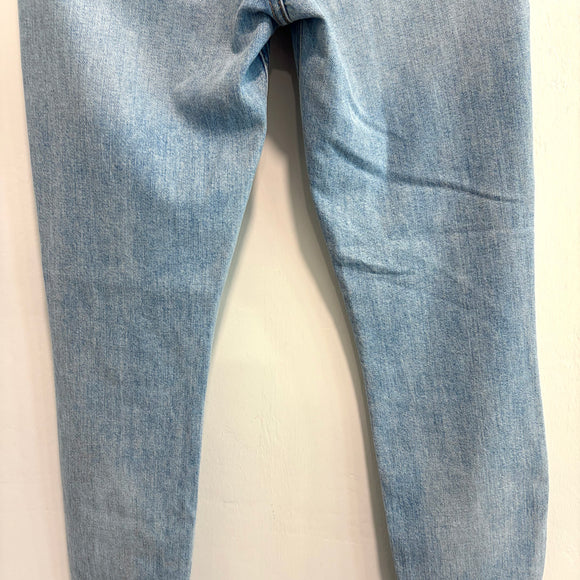 Distressed High Rise Skinny Jeans