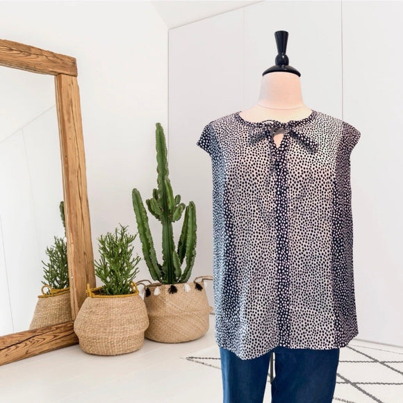 Dotted Sleeveless Blouse