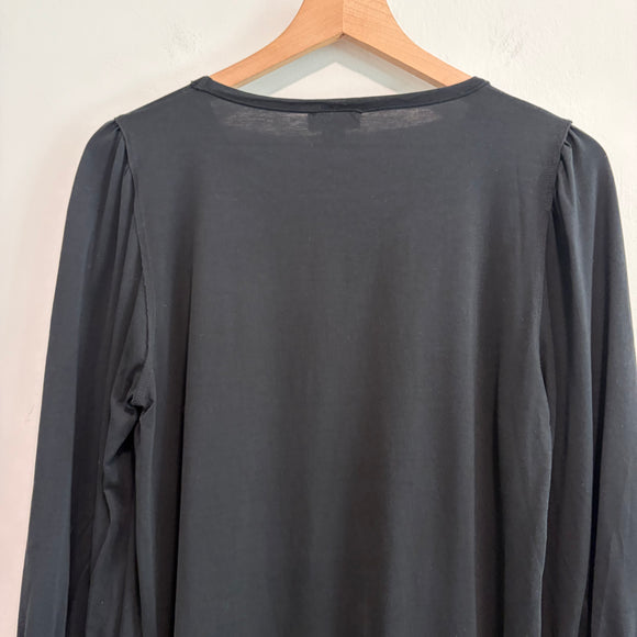Button Wrist Top