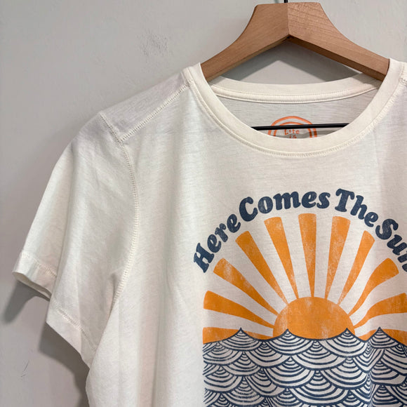 Here Comes Sun Tee