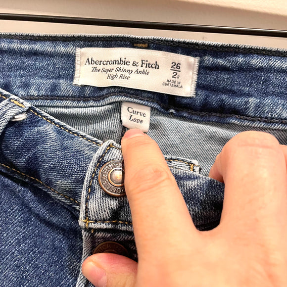 Buttonfly Skinny Jeans