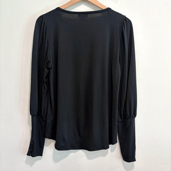 Button Wrist Top