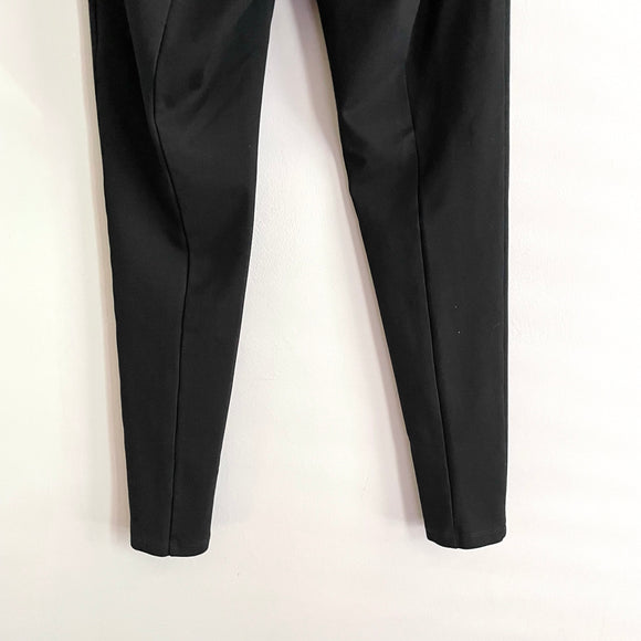 Front Seam Pull On Leggings