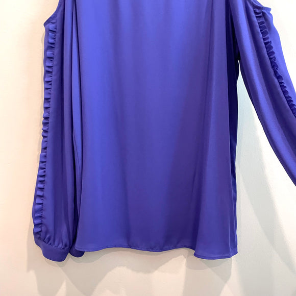 Cold Shoulder Long Sleeve Top