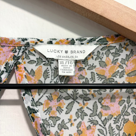 Floral Keyhole Top