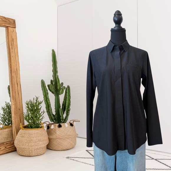 Stretch Button Down