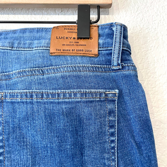 Distressed Skinny Jeans