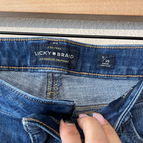 Distressed Skinny Jeans