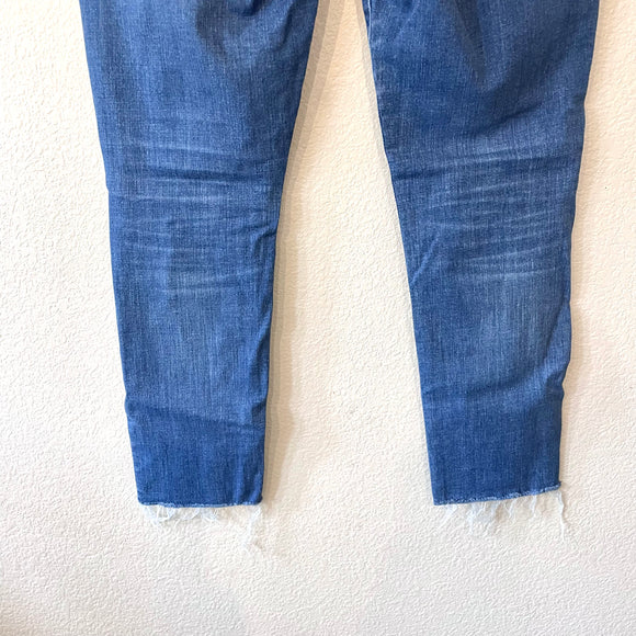 Distressed Skinny Jeans