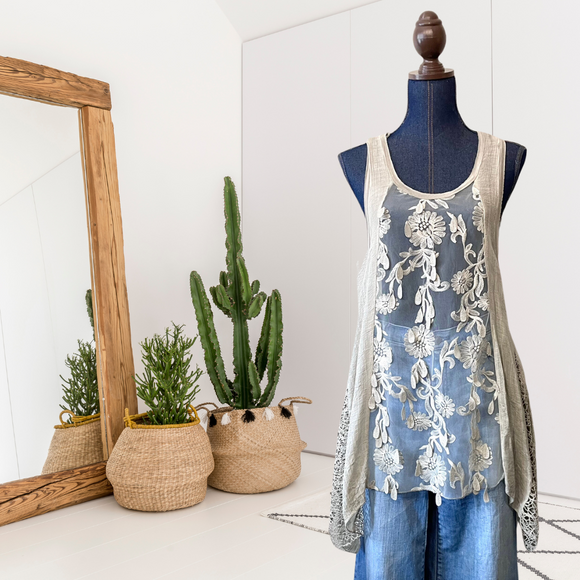 Floral 3D Lace Appliqué Tunic
