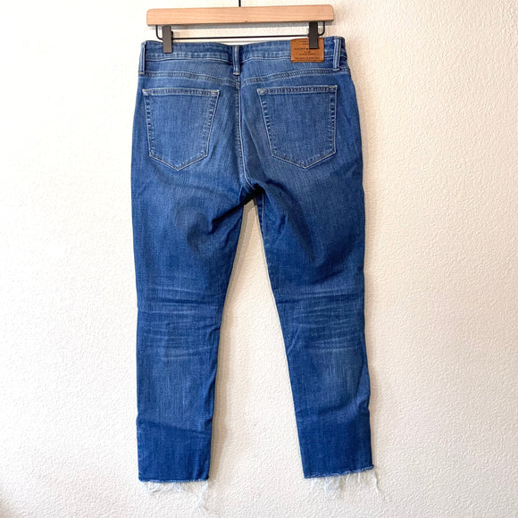 Distressed Skinny Jeans