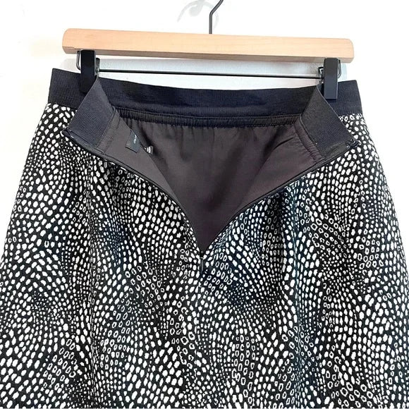 Pebble Pattern Knit Skirt