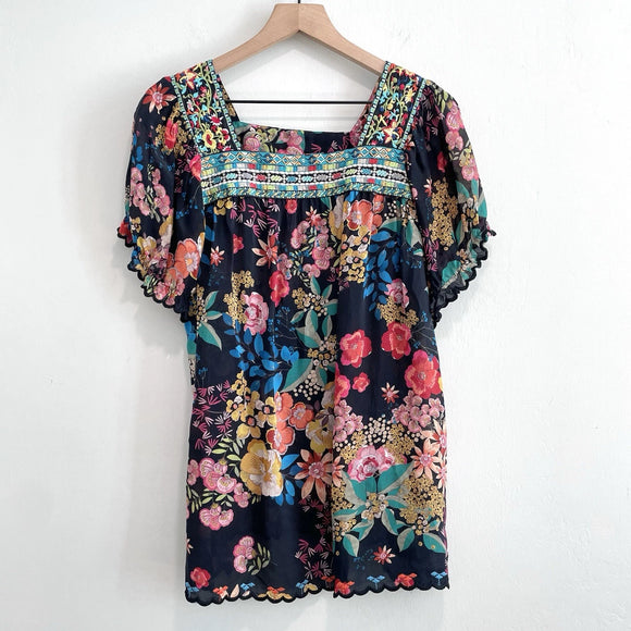 Embroidered Neck Floral Short Sleeve Top