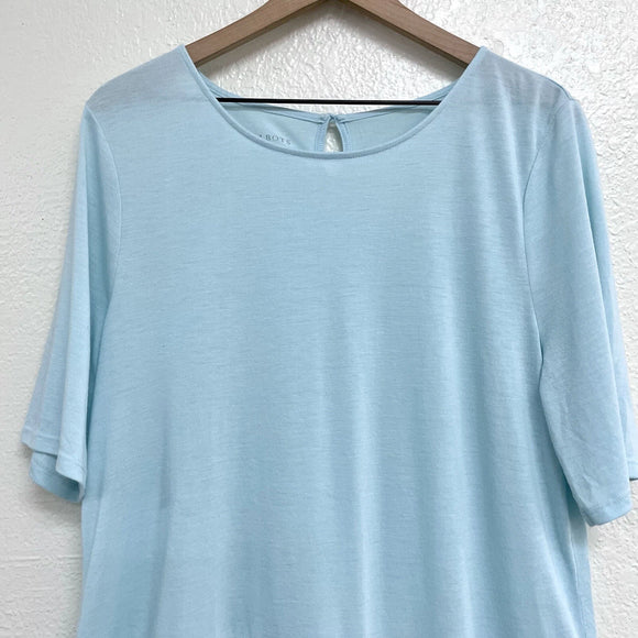 Short Sleeve Pleated Hemline Top