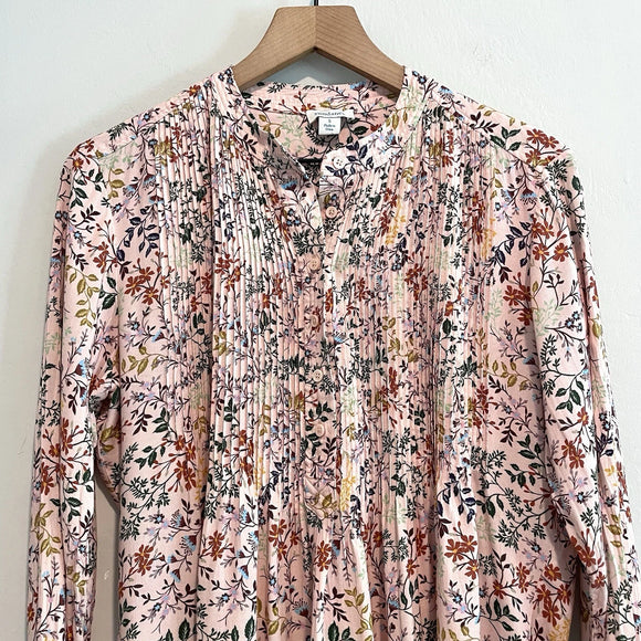 Long Sleeve Button Pleated Floral Top
