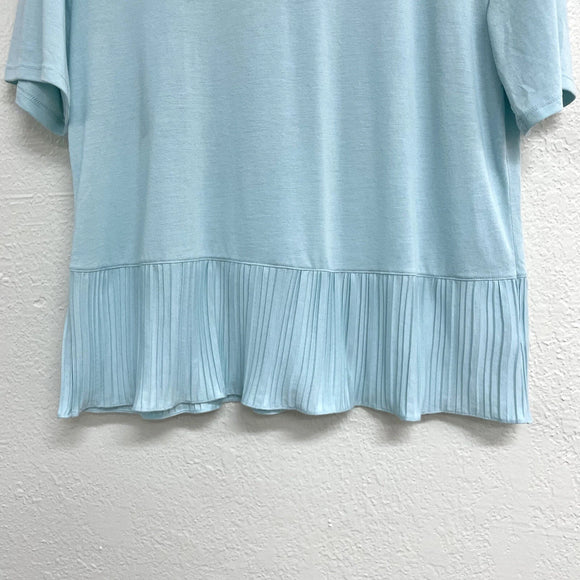 Short Sleeve Pleated Hemline Top