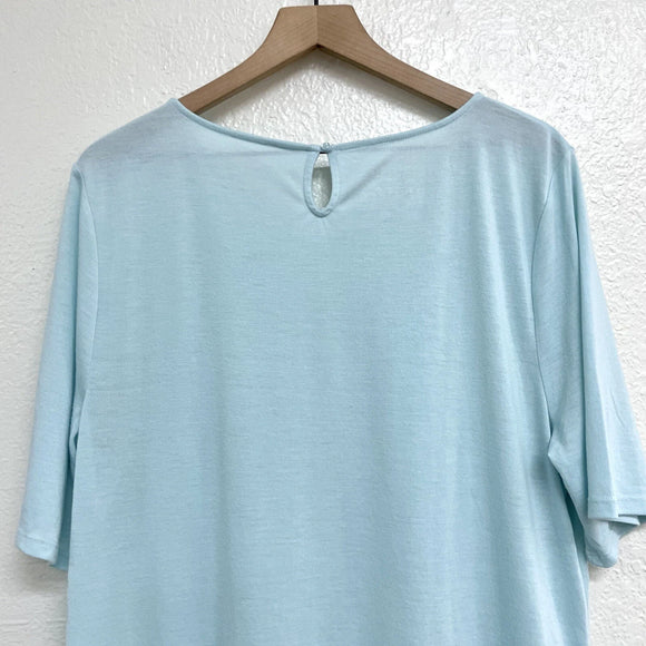 Short Sleeve Pleated Hemline Top