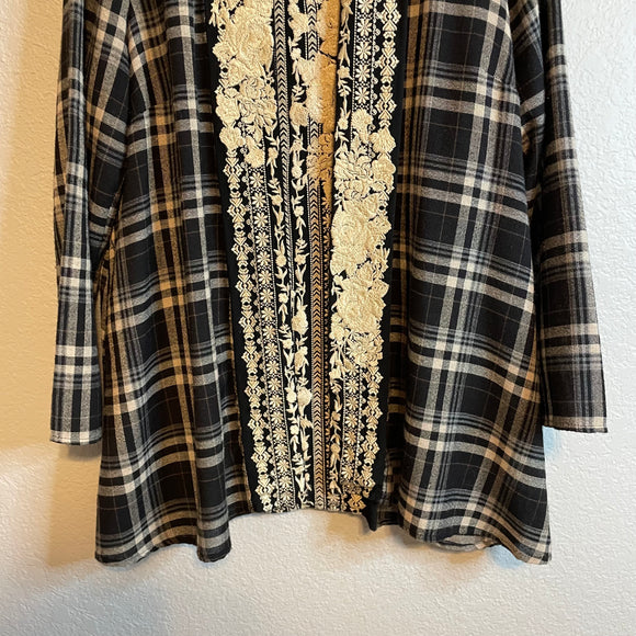Floral Embroidered Cardigan