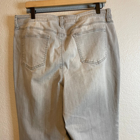 Girlfriend Slim Denim Jeans