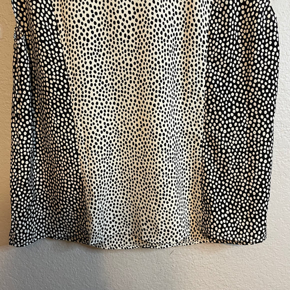 Dotted Sleeveless Blouse