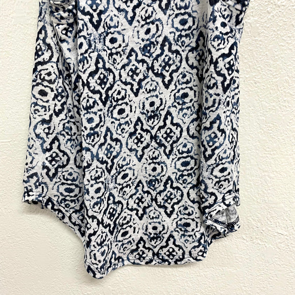 Linen Medallion Top