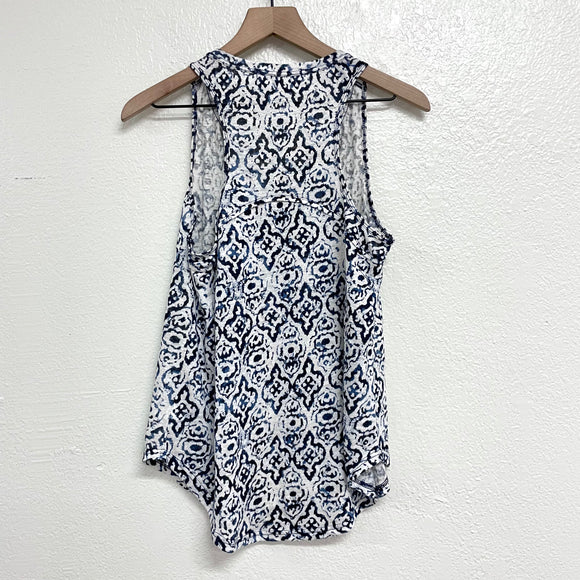 Linen Medallion Top