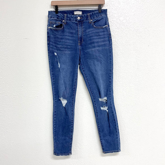 Distressed Skinny Jeans